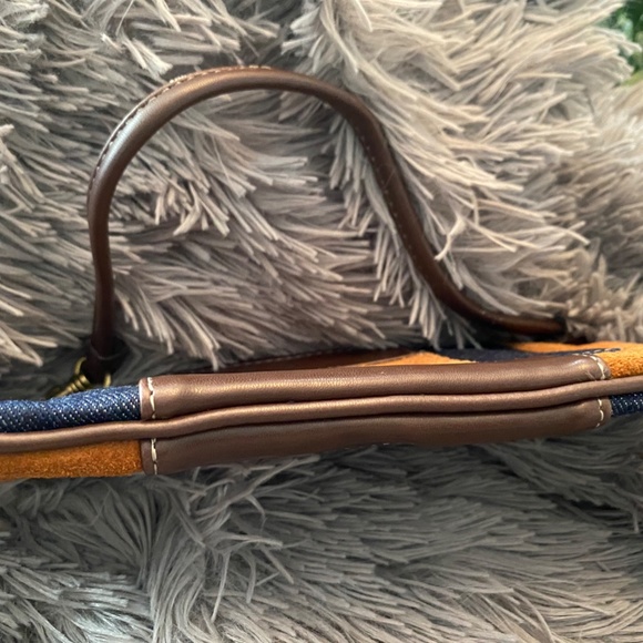 Nine West Vintage Small Wristlet - Picture 3 of 3